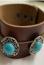 Load image into Gallery viewer, THE TRIAD CONCHO LEATHER BRACELET