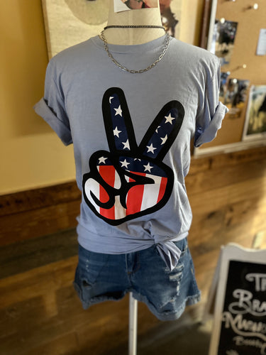 THE PEACE FLAG GRAPHIC TEE