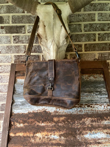 THE LATCHED LEATHER BAG