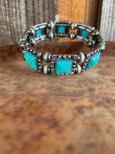 Load image into Gallery viewer, THE SQUARE CONCHO BRACELET
